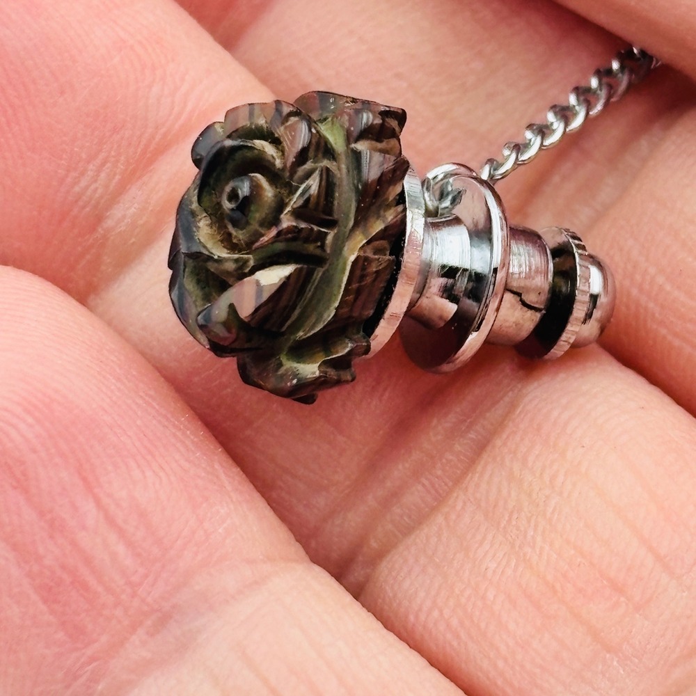 RARE Vintage Rose Tie Pin T-Stone Layered Lacquerware NWT Taiwan Export